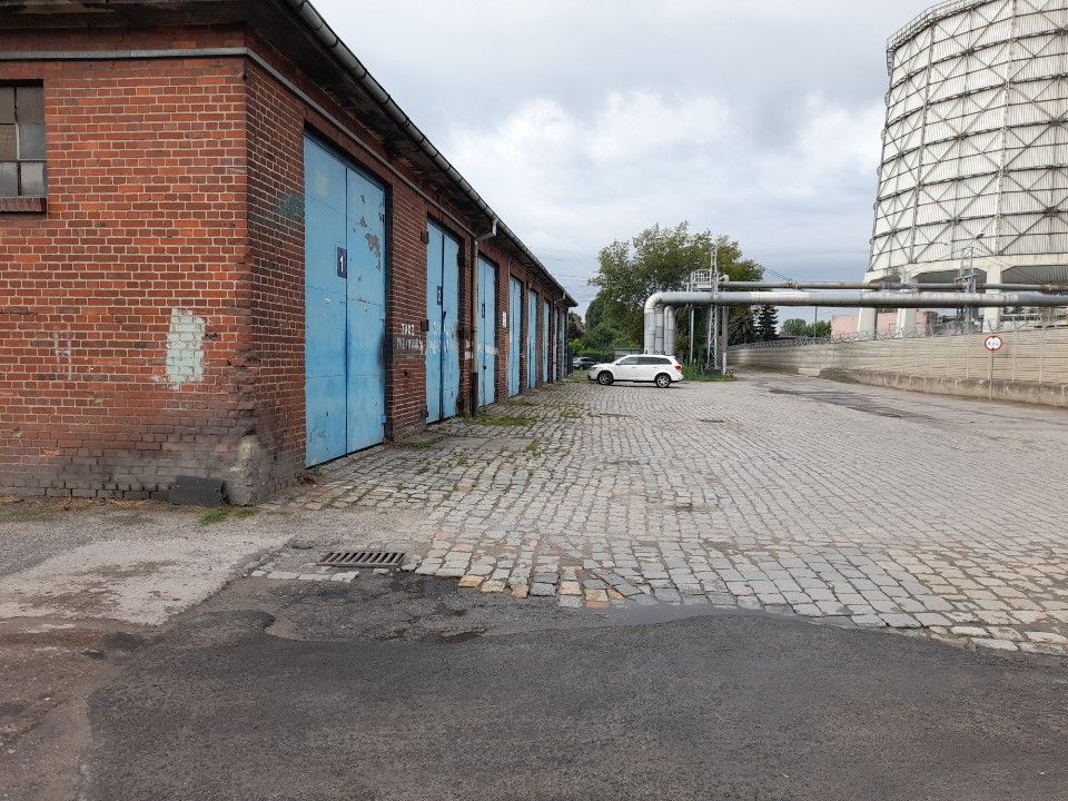 garaż 2